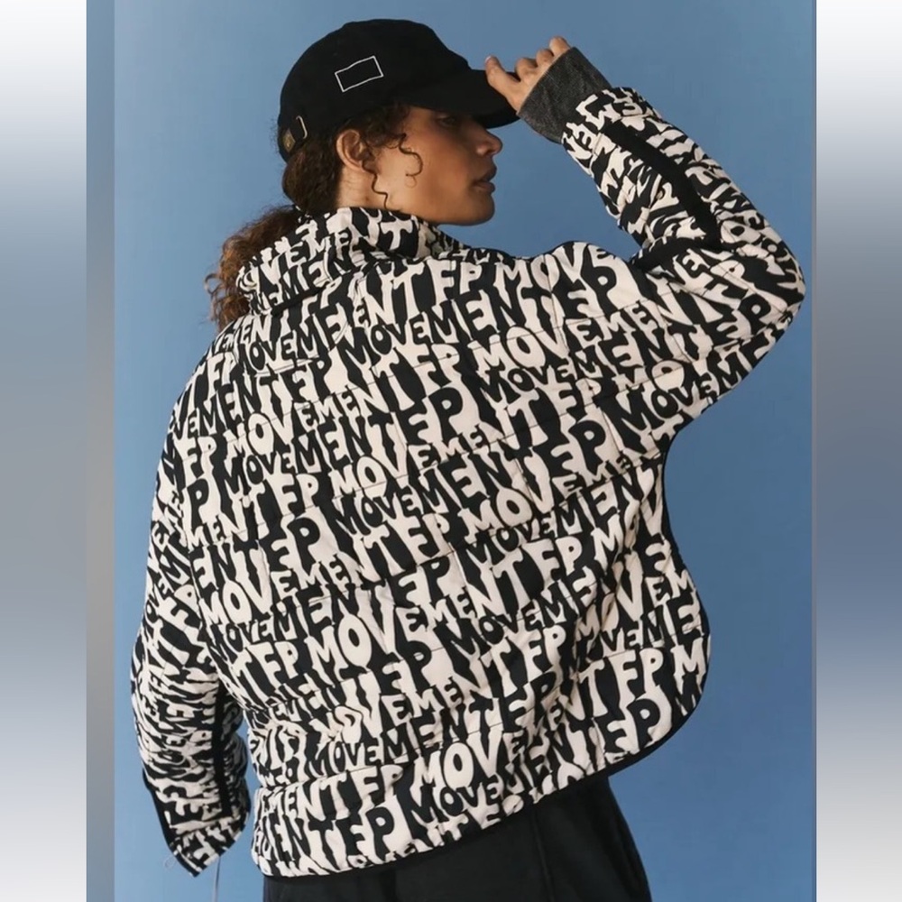 Free People FP Movement Pippa Packable Puffer Jacket Logo Printed Black LARGE